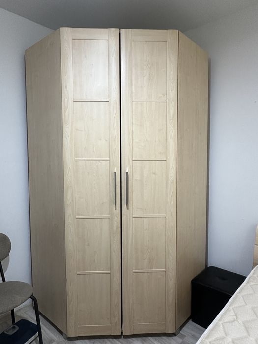 Mobilier dormitor de vanzare + saltea