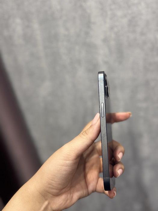 Продам Iphone 13 128 Midnight