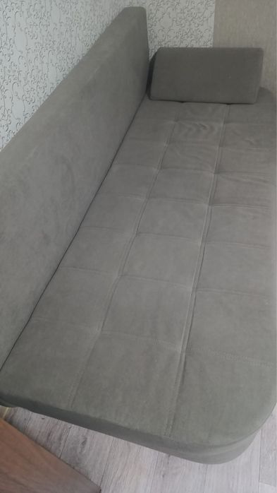 Продам диван практически новый