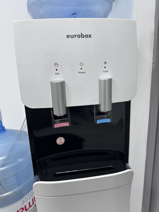 Продам кулер в хорошем состоянии