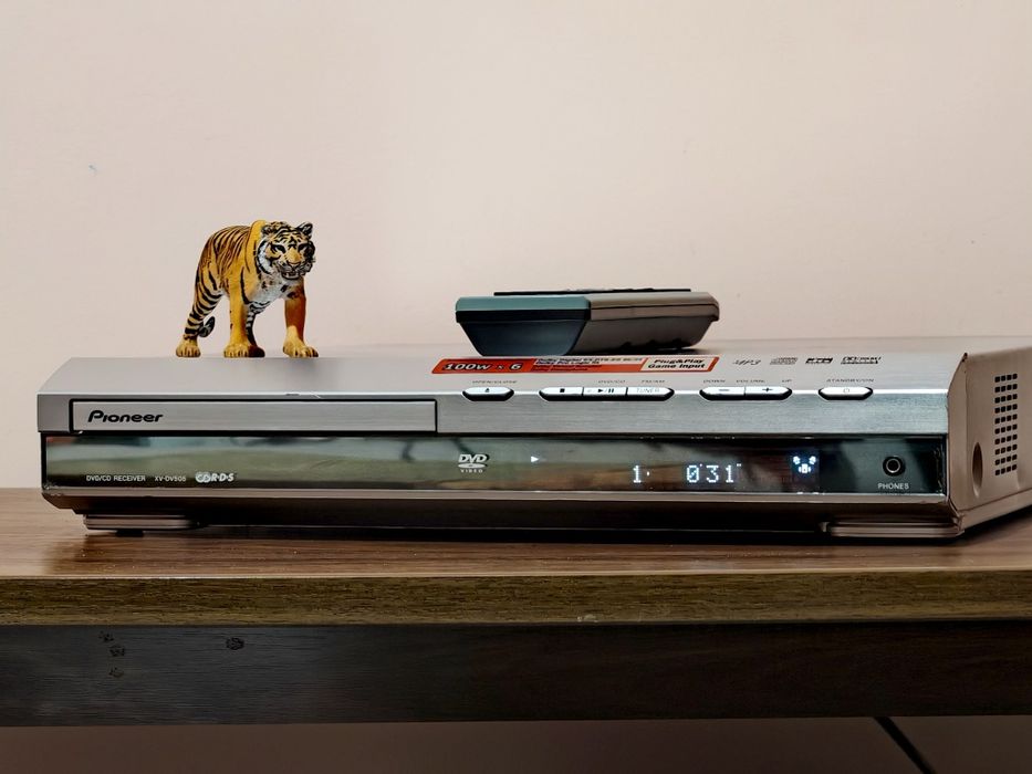 Pioneer XV-DV505. DVD/CD/MP3/tuner RDS.  Receiver rar.  Pret fix !