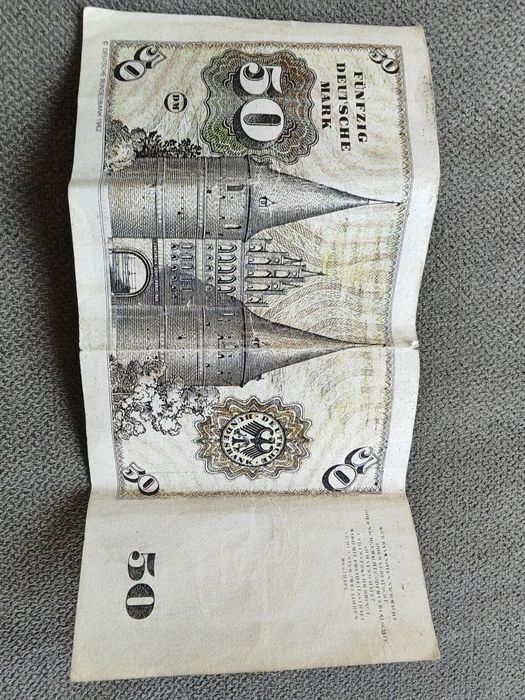 Продавам стари банкноти