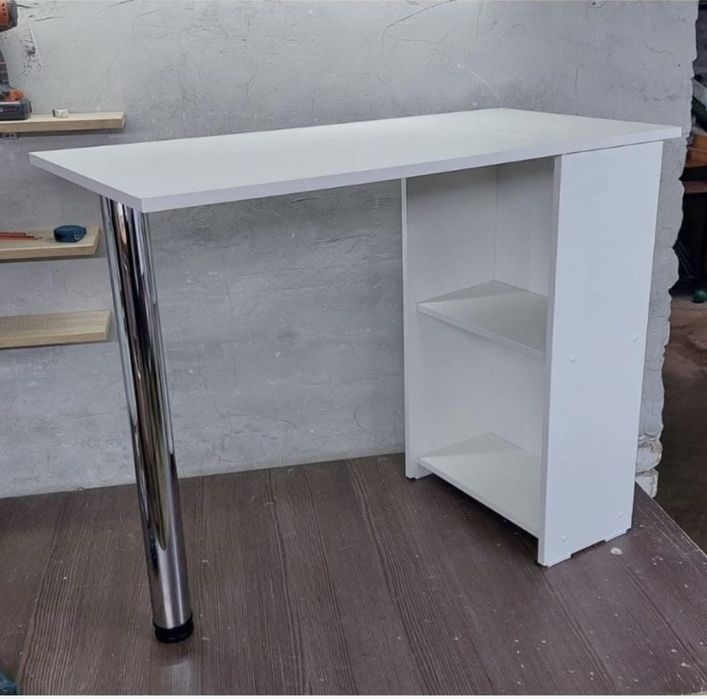 Продам стол маникюрный