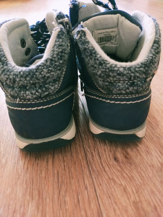 Кросовки высокие 29 р