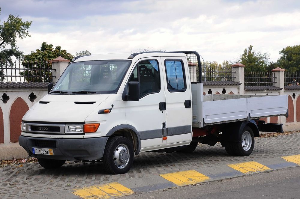 IVECO Daily 35C13 7 locuri 2002 2.8TDi 130CP 6 trepte cat. B Carte RAR