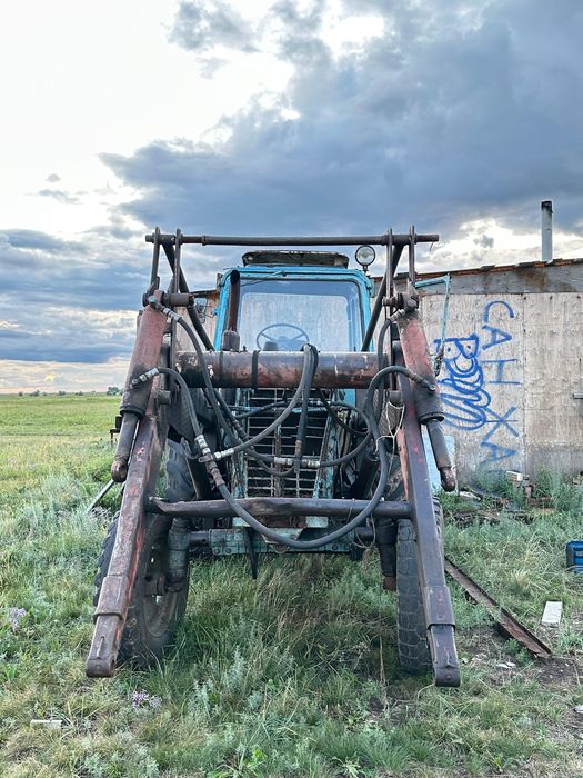 Продаётся МТЗ 80 с навесным оборудованием