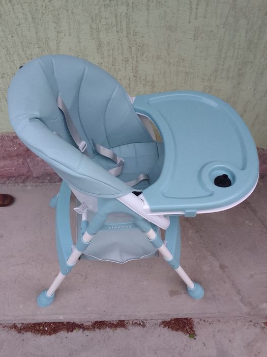 Дедтскый стол .авто каляска.дедтскый нгравой магина.хоаданок .гаршок.