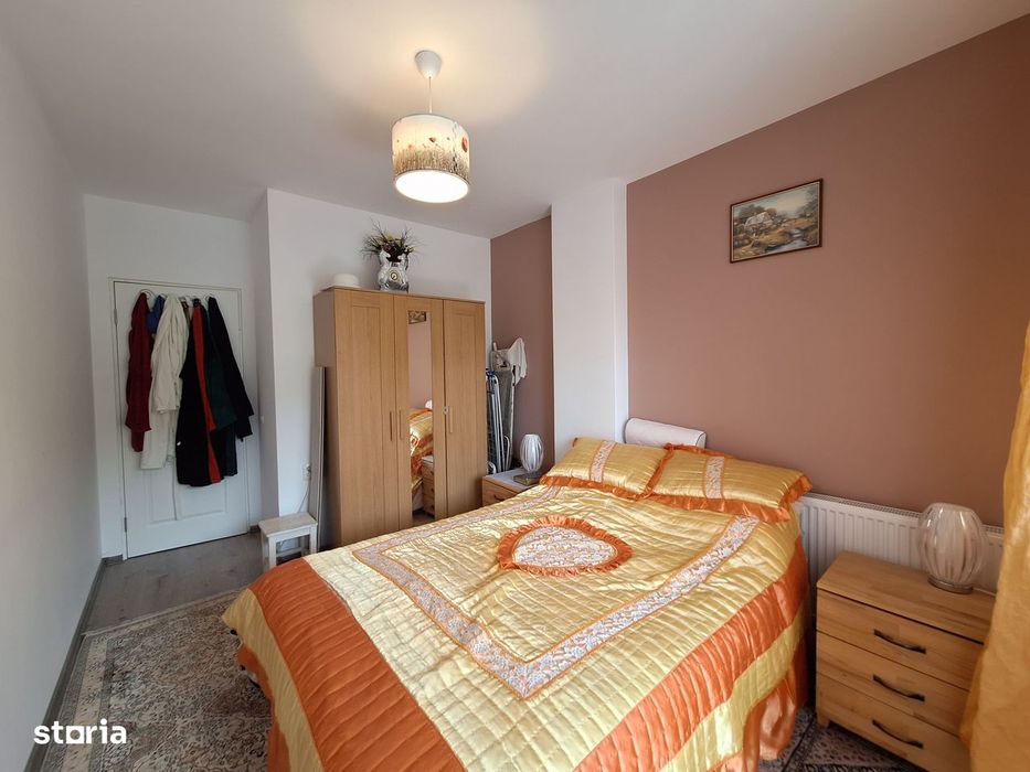 Apartament cu 3 camere, 62 mp, orientare sudica, balcon, zona Stejarul
