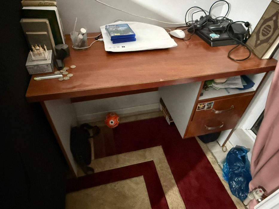 Продам столы офисные школьные