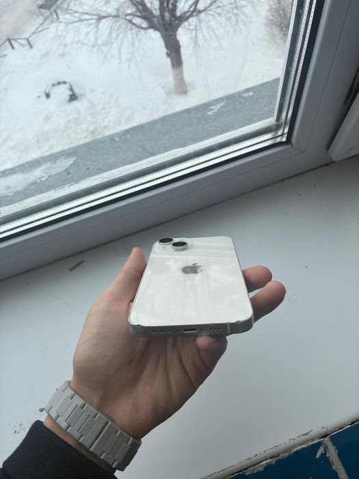 Продам IPhone 14 128