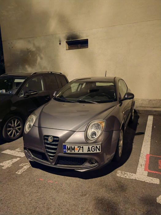 Vând Alfa Romeo Mito