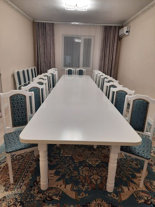 Продам стол со стульями, комплект