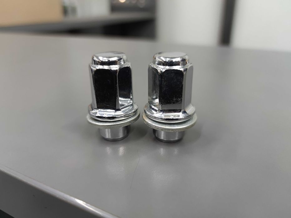 Нови Гайки за джанти Тойота