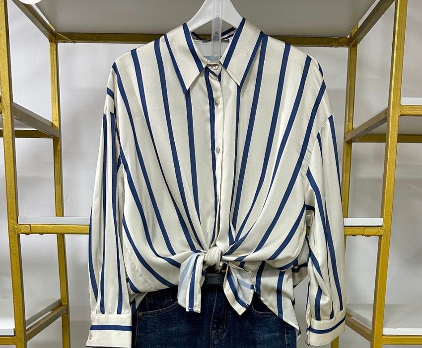 Продам рубашку новая.  Новая с этикеткой. Турция.Уступлю.