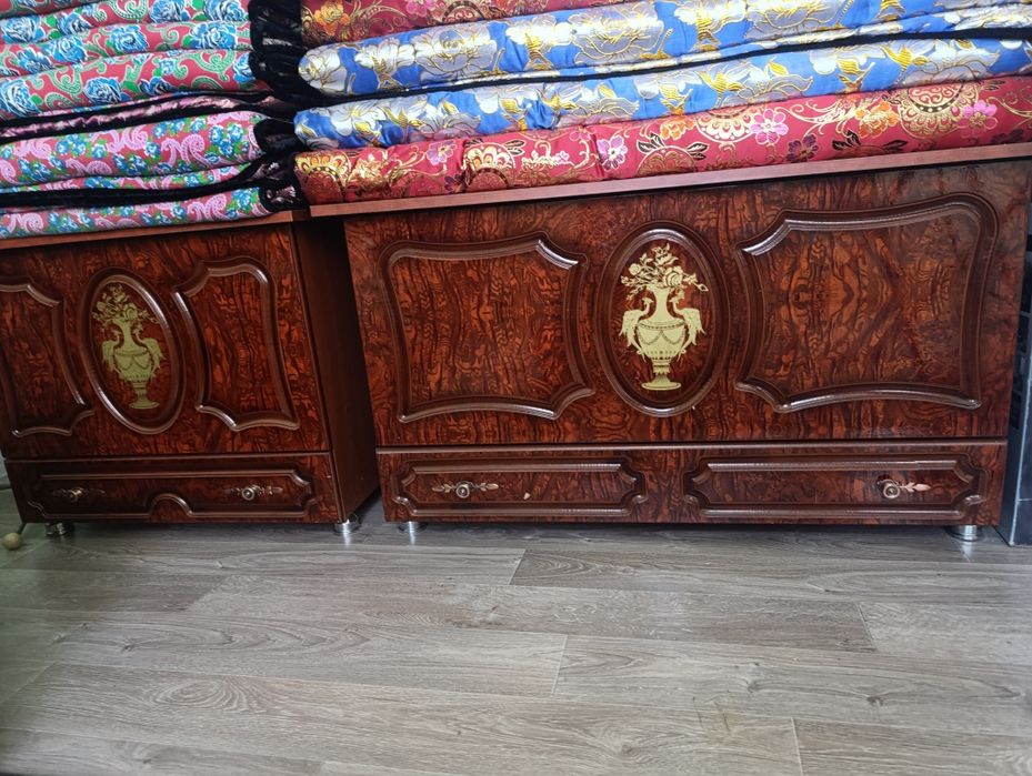 Сундук, бу , по больше 10000  маленьки 8000й 10.000 или два за 20.000