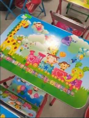 Детска маса със столче