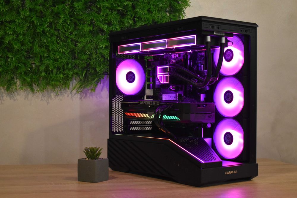 Геймърски Компютър Ryzen 7 5700x | Rtx 3070ti Strix | 16GB ram | 512GB Ssd |
