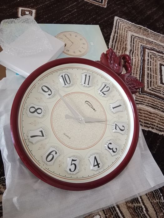 Продам чисы настенный