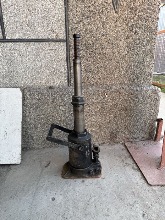 Домкрат двухштоковый 25 тонн