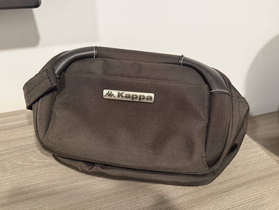 Borsetă Kappa – practică și elegantă