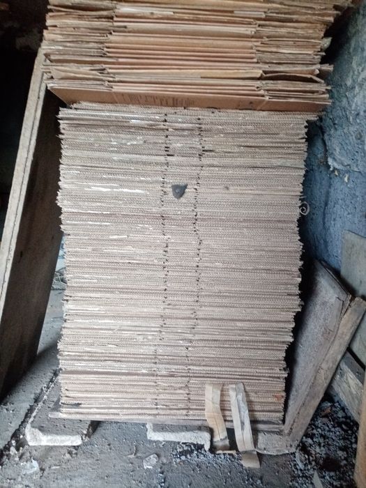 Продаю коробки под чипсов