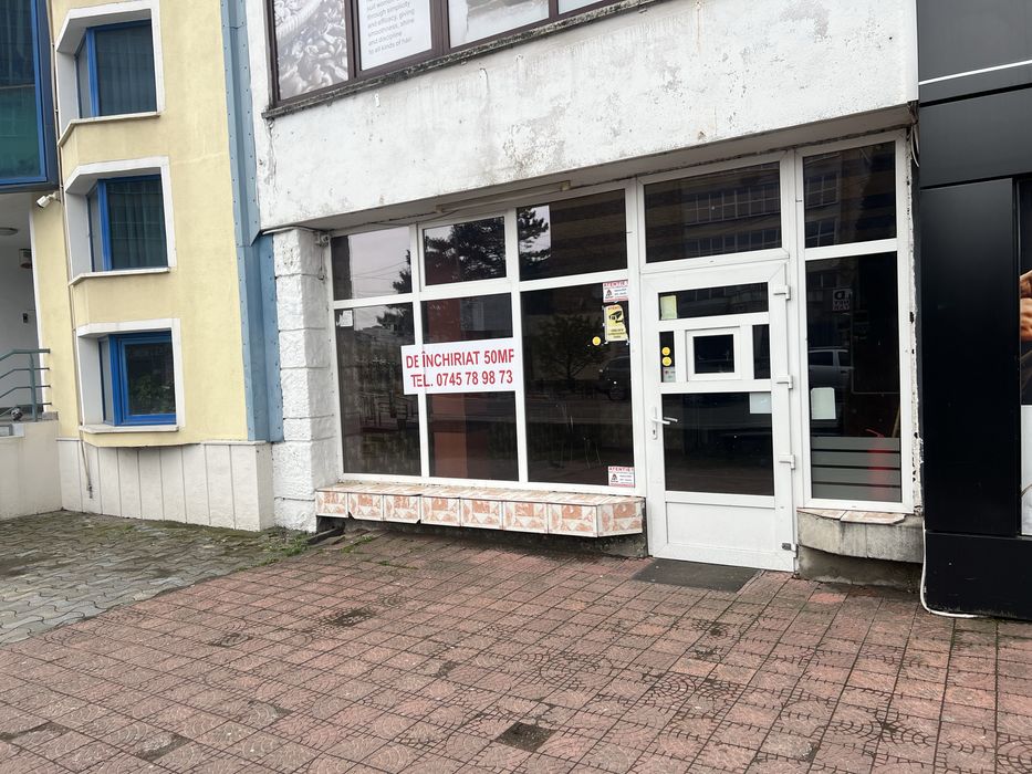 Inchiriez spatiu comercial