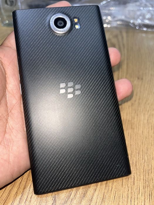 BlackBerry Limited из Америки