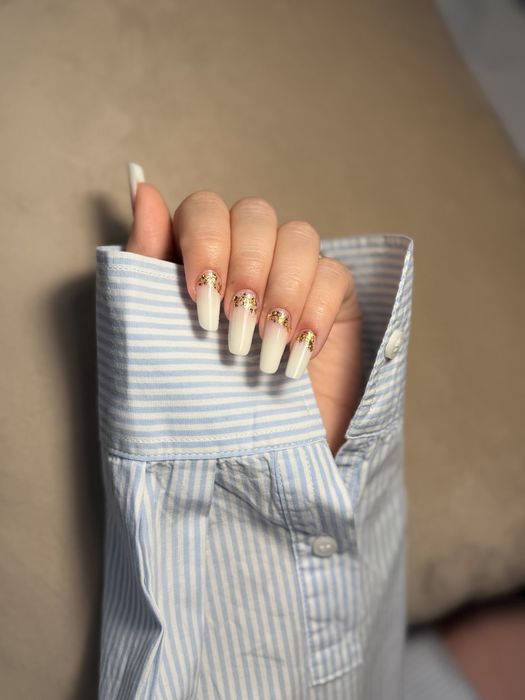 Caut modele unghii gel ,semi  ,polygel  plătești doar consumabilele