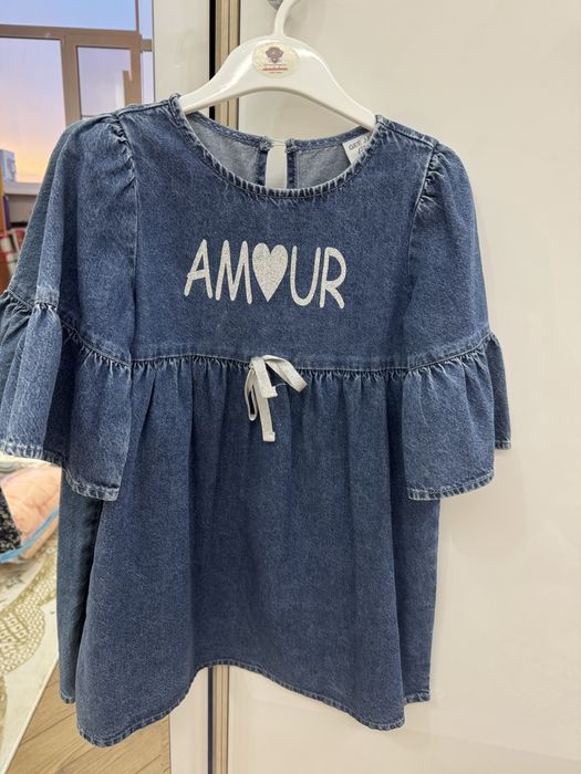 Продам платье для девочки 5-6 лет