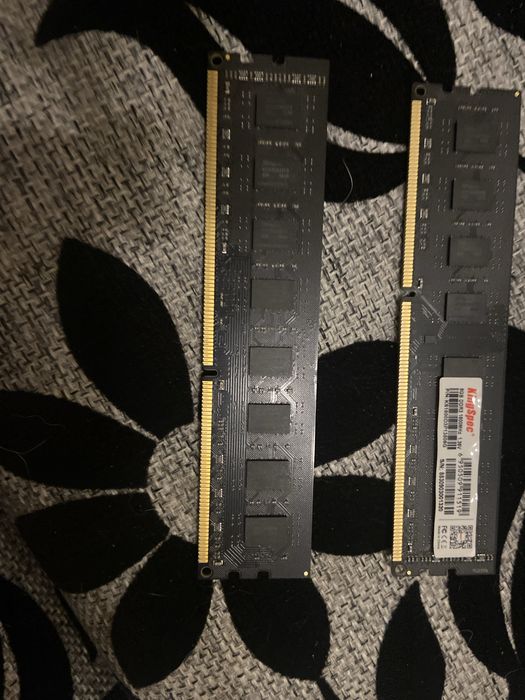 ОЗУ 2x8 Ddr3 1600MHz