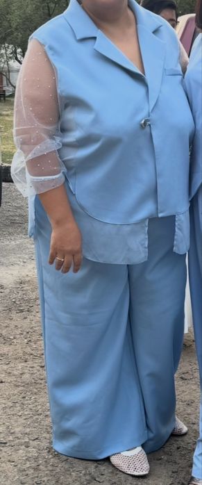 Платия и костьюм двойка