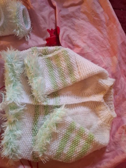плетени бебешки комплекти