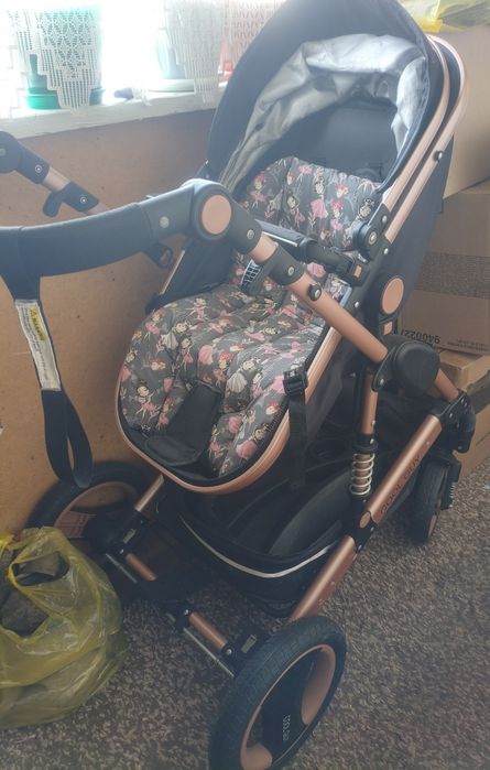 Продам коляску универсальная 2 в 1