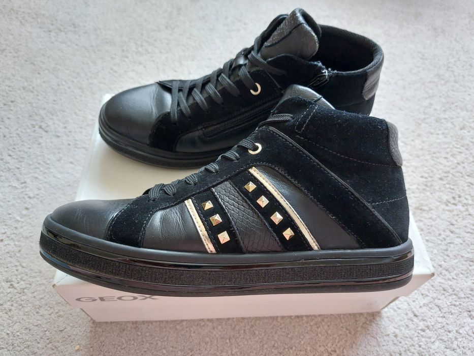 Sneakers mid Geox 38 - 24,5 cm, piele și piele intoarsa. Aproape noi! Rezistenti la ploaie - waterproof