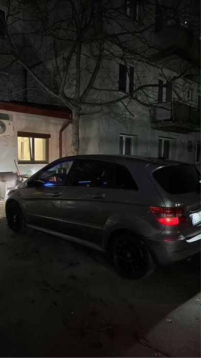 Vând Mercedes B class an 2008