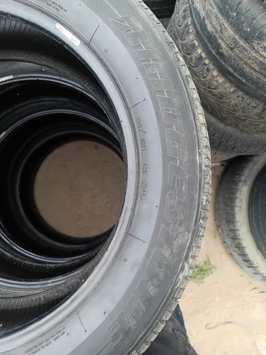 Bridgestone 245/ 55 R19