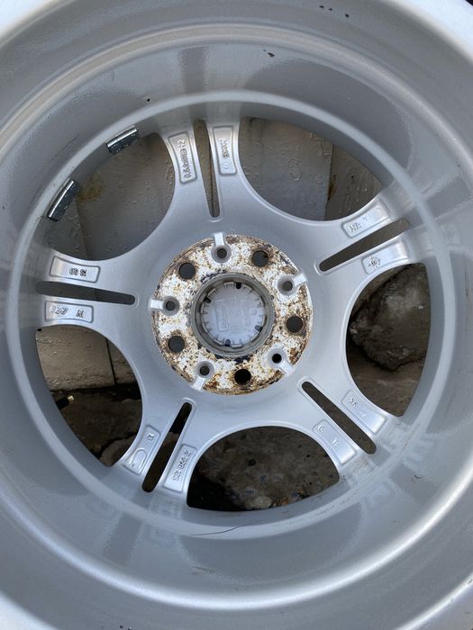 Продам колеса R17на BMW 3.