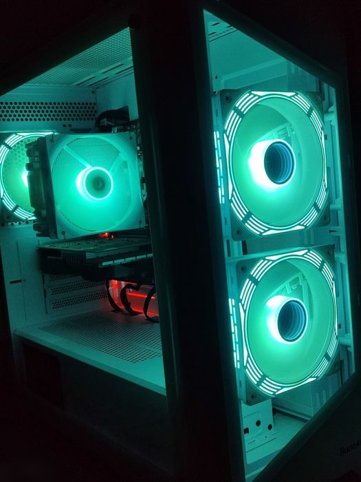 Продаётся настольный компьютер