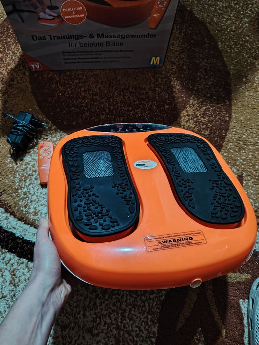 Aparat de masaj pentru picioare