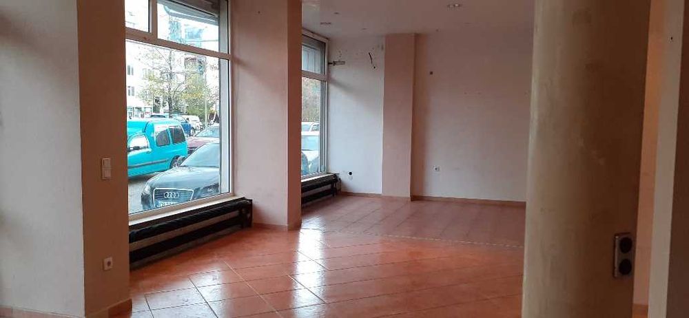 Давам под наем Магазин на ул.Опълченска