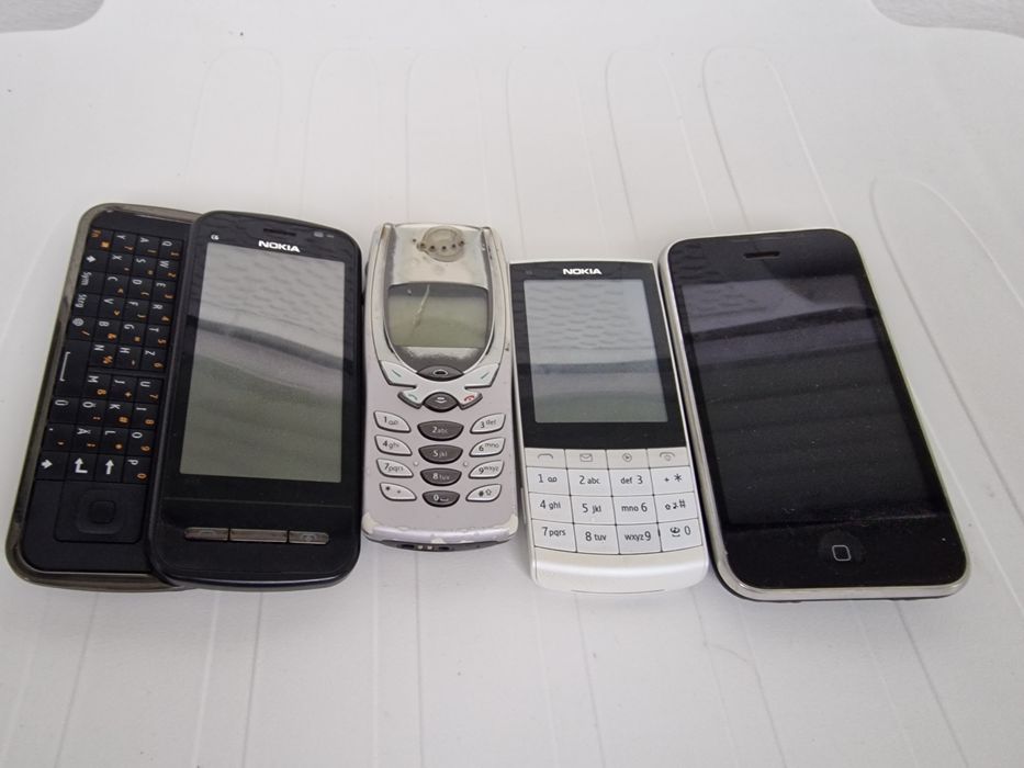 Стари мобилни телефони nokia