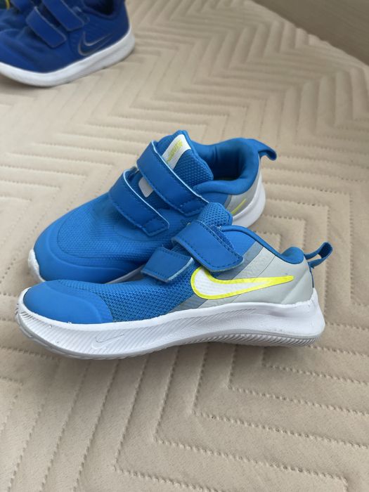 Обувки за момиче от 18 до 21 номер и момче от 20 до 26