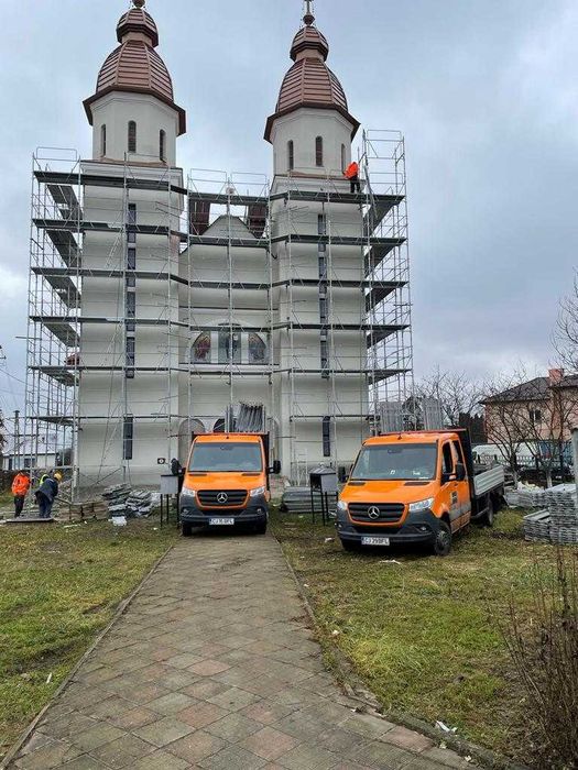 Inchiriere schelă metalică de fatadă, asigurăm și montare/demontare