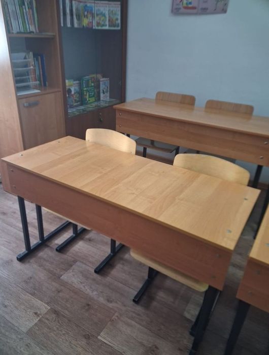 Продам новые парты