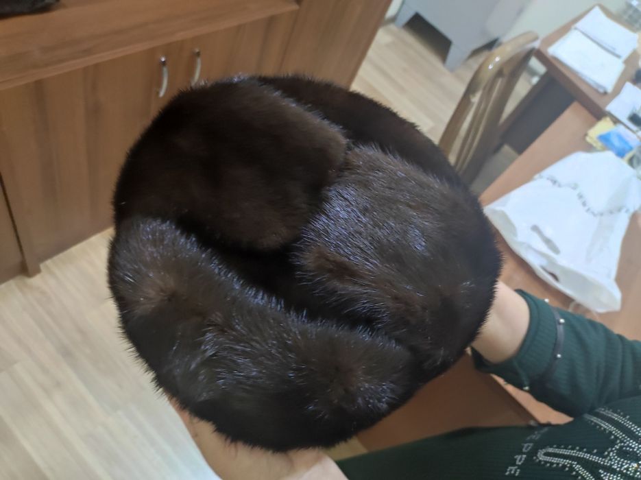 Натуральные. Норковые шапки