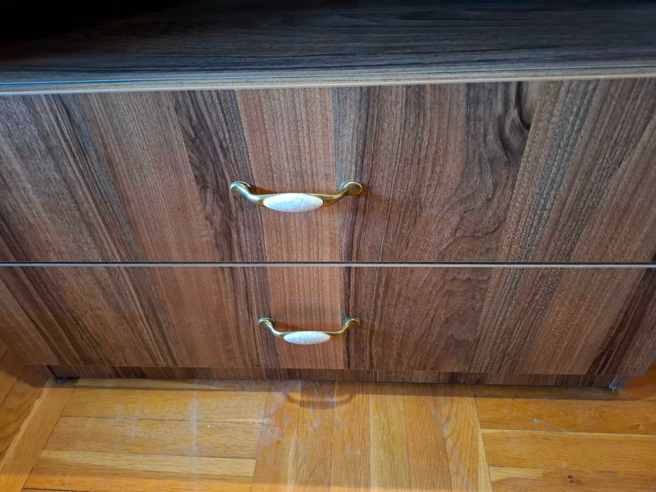 ТВ шкаф  ( скрин )