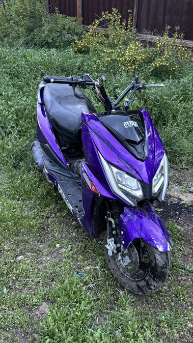 Мопед м8 Веном.