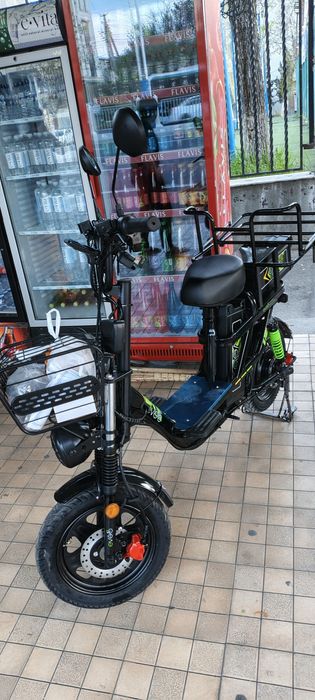 Monstr elektro velik