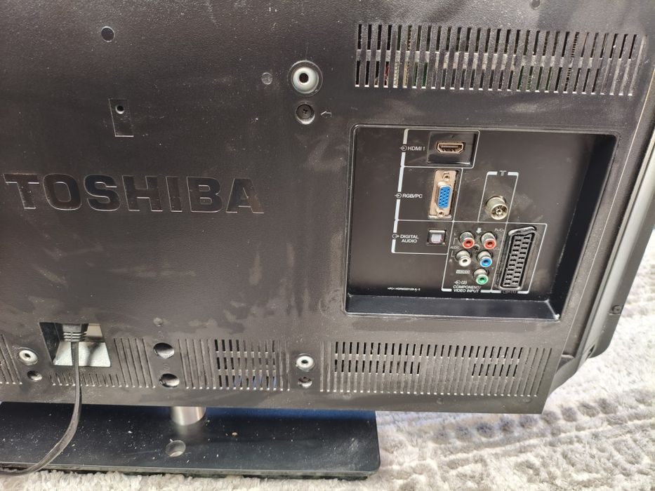 Телевизор TOSHIBA 32"
