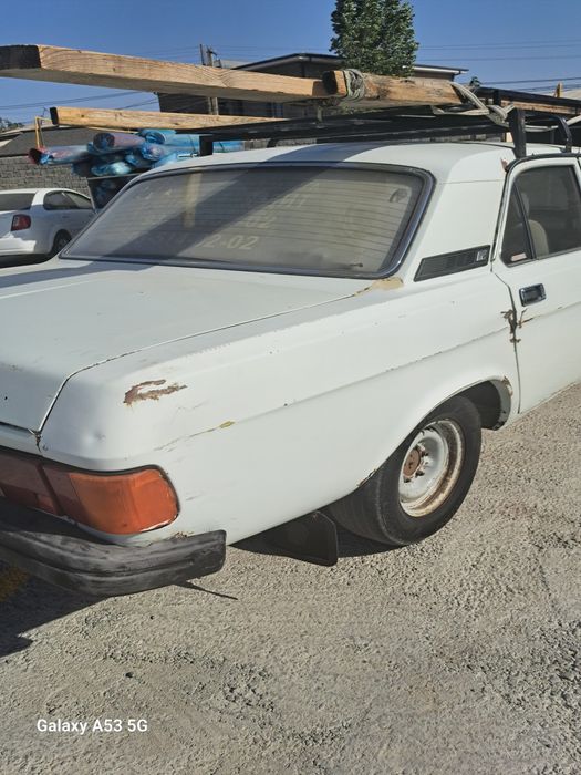 Volga Gaz 31029 srochna sotiladi